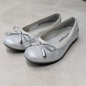 New Hush Puppies Girls Silver Dress Shoes with Bow Size 11